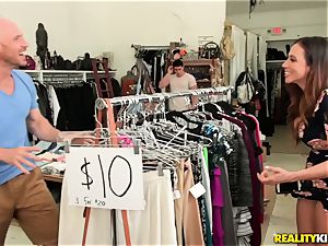 cougar pounded at a clothing store